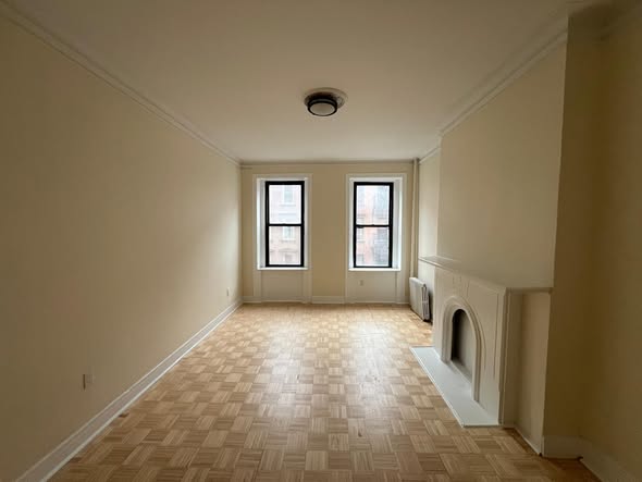 **HUGE 900 sq ft Furnished Sublet – Midtown West / W49th St **** ****$3,450/month – All Utilities I