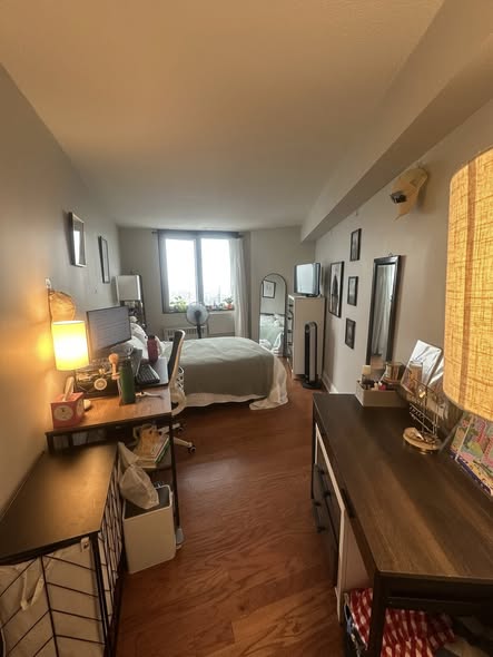FULLY FURNISHED ROOM SUBLET JULY 1Hi ladies! Both of my current roommates are moving out, so I’ve de