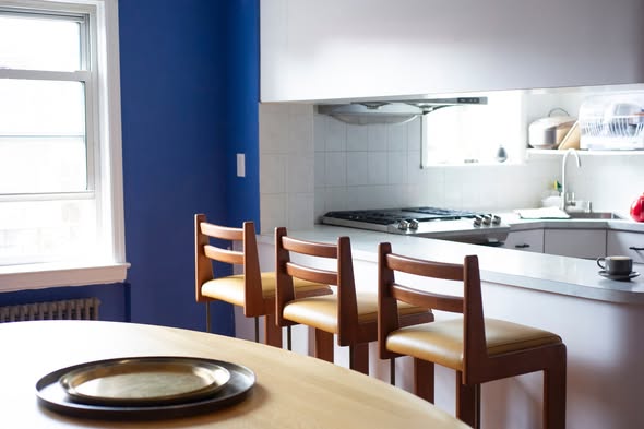 # **Bright and Spacious Sheepshead Bay Home****Sheepshead Bay - $940/mo.**I have a small room availa