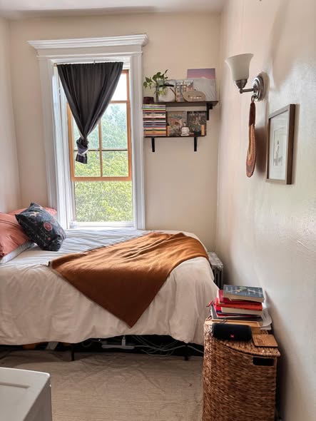 1 cosy room (two built-in closets), Crown Heights $1,197, 1 July1 Room Available in Crown Heights (N