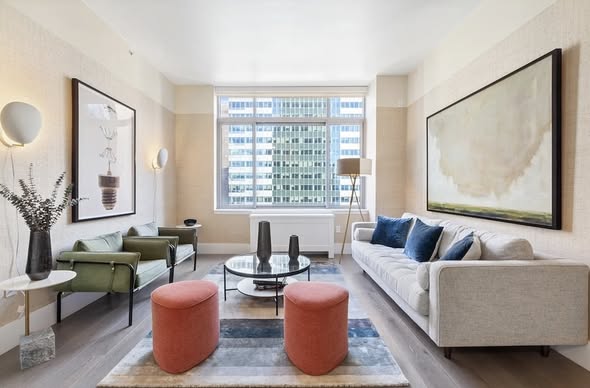 Last female roommate needed in a flex room!2 bed Flexed 3 bed, 2 bathLast female roommate needed in 