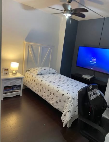 1bedroom apartment for rent in Manhattan($800-900utilities included)196 Stanton st Manhattan Utiliti