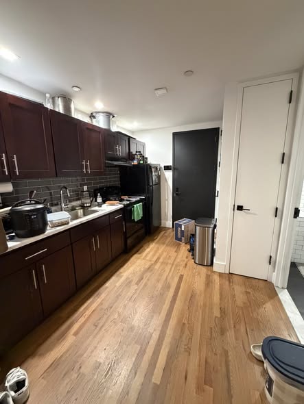 Hello,As our needs have changed, we are looking for someone to take over this rent-stabilized studio