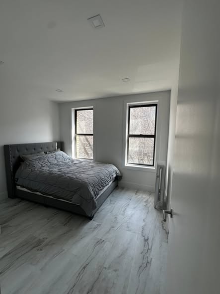 Room for Rent in a 3-Bedroom Apartment – ManhattanMove-in Date: July 1 or any day in JunRent: $1,800