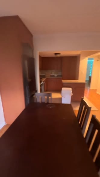 Room for Rent in 3-bedroom apartment