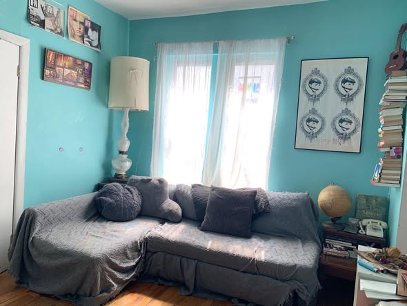 Super cozy cottage core, 1 bedroom with amazing natural light, in a shared 2 bdr to be rented, minim