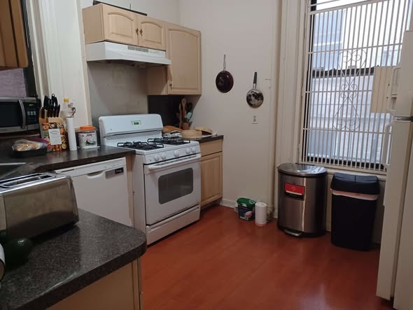 Room Available on the UWS! A room in our 4 bedroom apartment has opened up for a lease takeover star