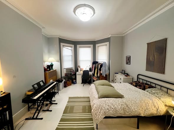 Beautiful bedroom in two-bedroom apartment available Dec 1st in Union City, New Jersey. Great for so