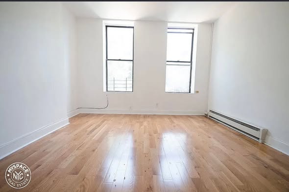 Bedroom for rent in Bushwick, Brooklyn $1400 - prime location!!!!Ideal move in date - August 1 (flex