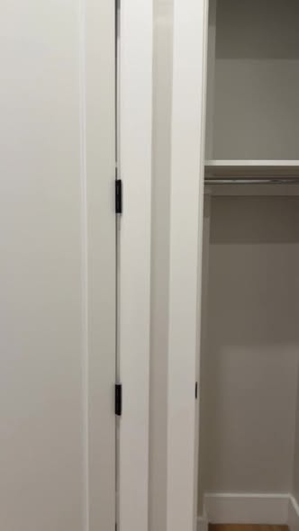 850 Flushing AvenueRoom 1: 8’2x9’7, $1550 Room 2: 13’5x7x7, $1775 Room 3: 16’8x12’7, $1675Located at