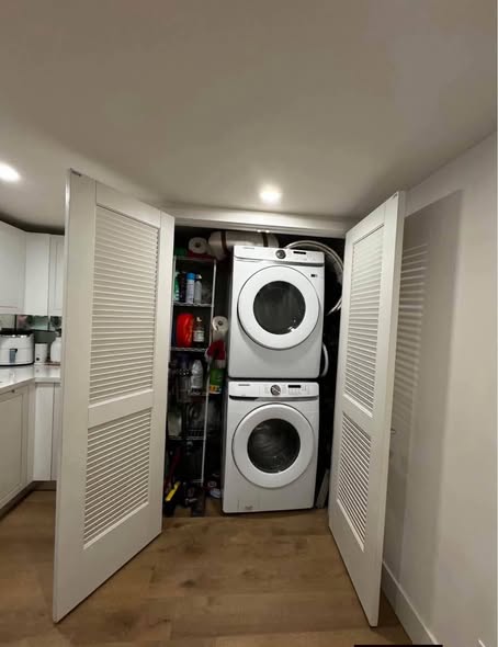 CHELSEA TOWER, Manhattan, New York 1BD-1BA- Apartment (fully furnished)Location: 100 W 26th St, New