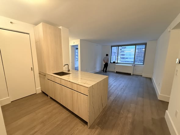 [**LAST female roommate needed!** **In-unit laundry! **Luxury building near Times Square]**A LAST FE