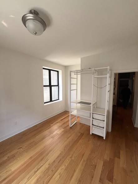 # **Lease-Takeover/Short-Term Rental in Morningside Heights**Hi! We’re looking for someone to take o