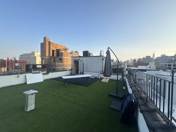 Hey all! One of our roommates is moving out, so we’re looking to fill a bedroom in our spacious 3BR