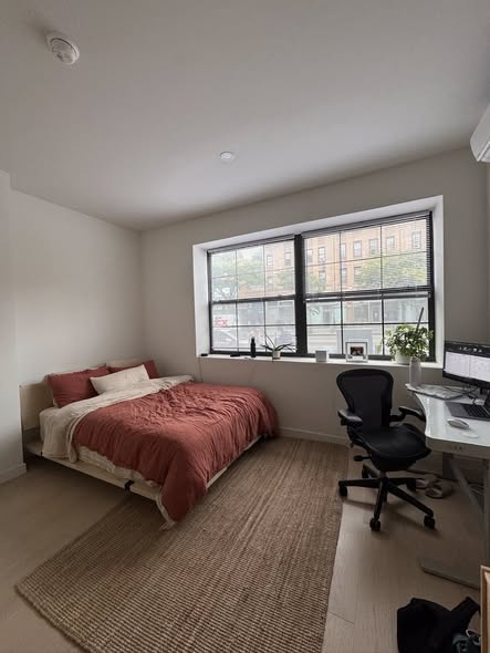 available feb 15th - feb 21st for $1000Renovated 1-bedroom apartment in Cobble Hill, Brooklyn. Spaci