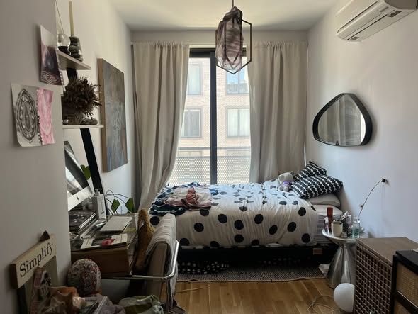 Subletting 1bd in Williamsburg 3bd/2ba duplex for JulyOff Bedford Avenue& Met. LorimerTwo female roo