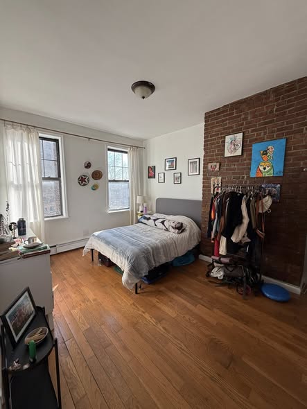 Private bedroom in Bedstuy / Bushwick - available March 1stHey! We are subletting a room in our hous