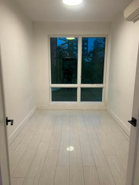 OFFERING: 1 room for rent long-term in Flatbush starting September 1st.No broker’s feeThere will be 