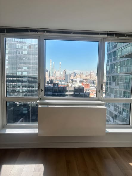 🏙️No broker fee & Amenity fee! living with one roommate in luxury LIC building- In unit washer and 