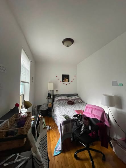 2 Beds 1 Bath - Apartment412 W 129th St, New York, NY 10027-2712, United StatesLooking for a new roo