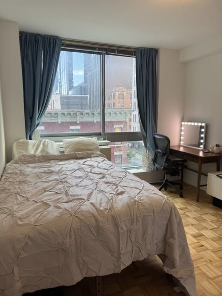 **SEPT 12 - SEPT 23 | PRIVATE BEDROOM IN LUXURY HUDSON YARDS HIGH-RISE **🏙️ **+ gym and rooftop**Su