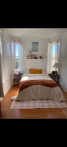 Spacious room (two built-in closets) Available in Crown Heights $1,276,50 Sept 1, 2026 (one-year lea