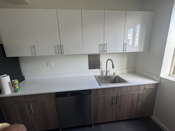 2 Beds 2 Baths - ApartmentRenovated 2bd 2bath available in Kips Bay Manhattan( 1st Ave).This is a 12