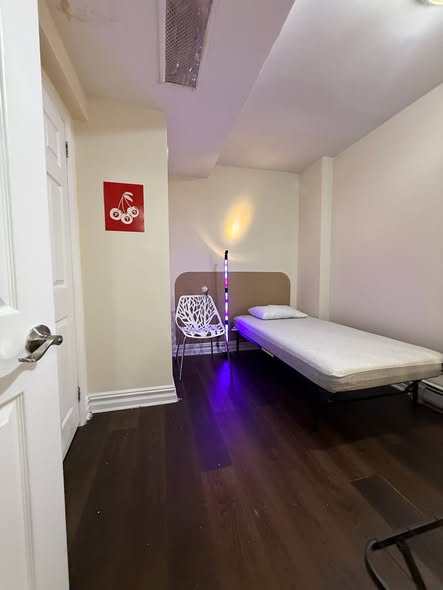 We have a cozy bed available in a shared room on 109th St, just off Broadway.You'll be sharing the r