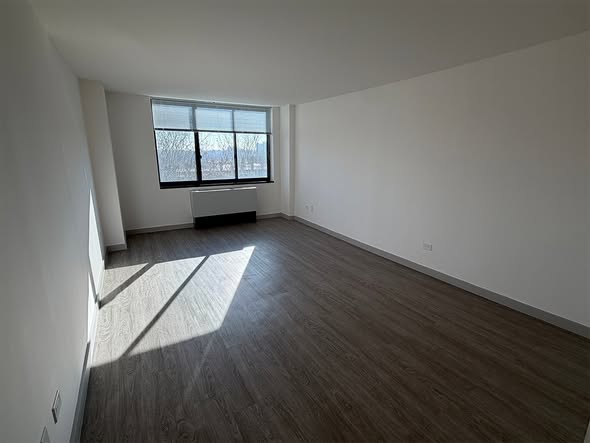 ✨ Premium NYC 1 bed 1 bathNo Income Required if having 1 year rent in bank accountGross $3,500 / Net