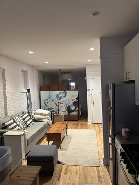 Now-3/31/2026 sublease with opportunity to renew with landlord. **Fully furnished, very spacious 1b1